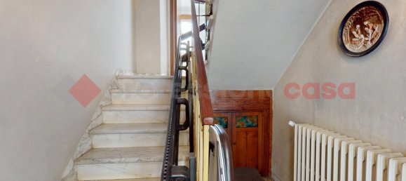 3-salle Maison à Minucciano, Italy No. 16394 20