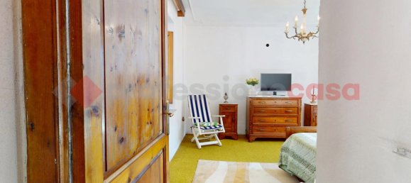 3-salle Maison à Minucciano, Italy No. 16394 35