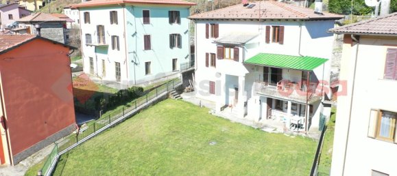 3-salle Maison à Minucciano, Italy No. 16394 2