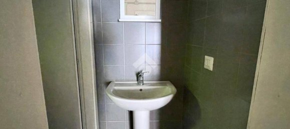 35m² Commercial property in Udine, Italy No. 257566 9