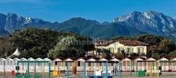 5 bedrooms Villa in Forte dei Marmi, Italy No. 188654 46