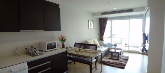 Apartamento com 2 quartos em condomínio em Watthana, Thailand N.º 5483 2