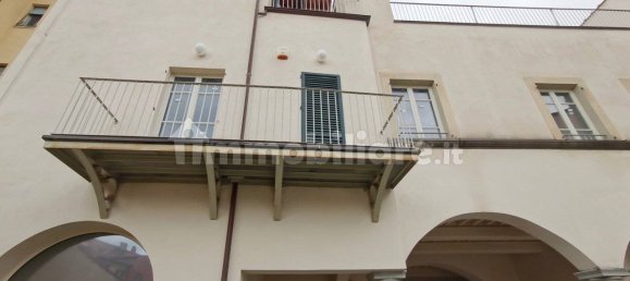 2 rooms Commercial property in Pisa, Italy No. 70712 8