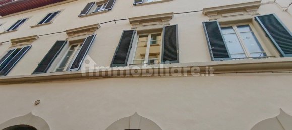 2 rooms Commercial property in Pisa, Italy No. 70712 10