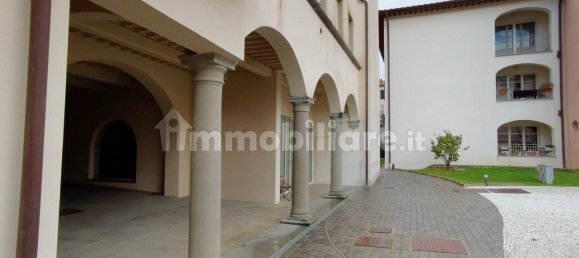 2 rooms Commercial property in Pisa, Italy No. 70712 6