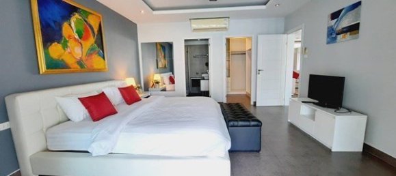2 bedrooms Condo in Pattaya, Thailand No. 326 10