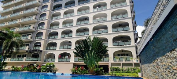 2 bedrooms Condo in Pattaya, Thailand No. 326 2