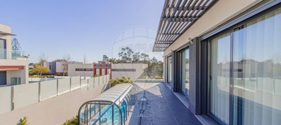 3 Schlafzimmer Haus in Rio de Mouro, Portugal, Nr. 46743 3