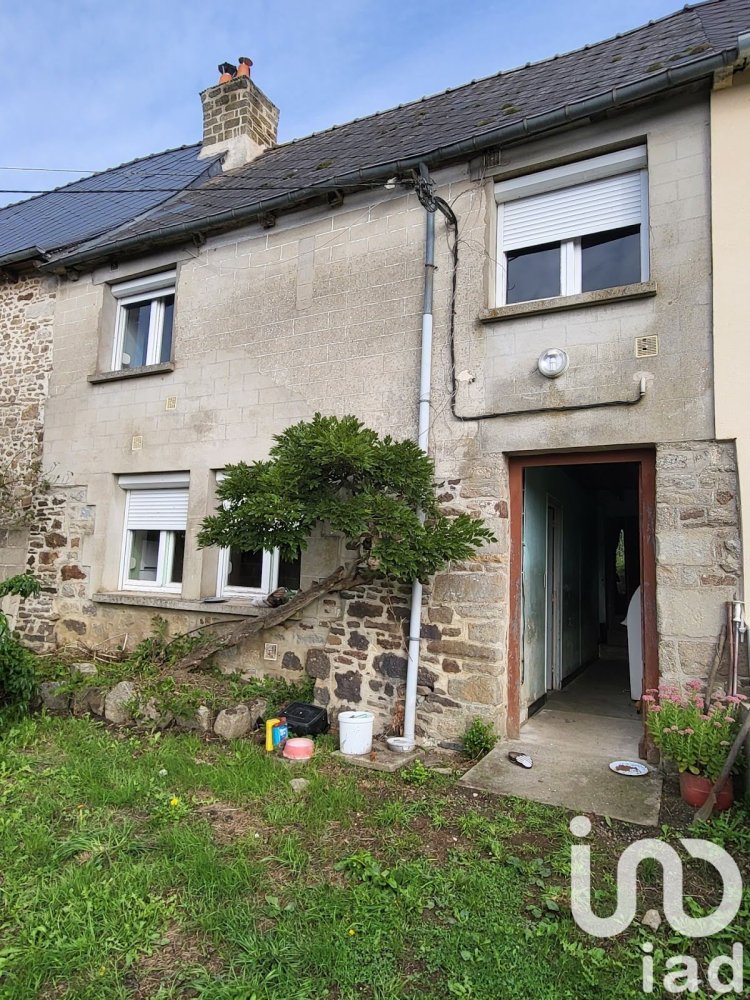 2 bedrooms House in Yvignac-la-Tour, France No. 200057