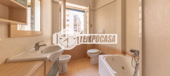 4 rooms Apartment in Rome, Italy No. 258004 41