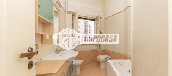 4 rooms Apartment in Rome, Italy No. 258004 38