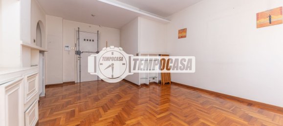 4 rooms Apartment in Rome, Italy No. 258004 10