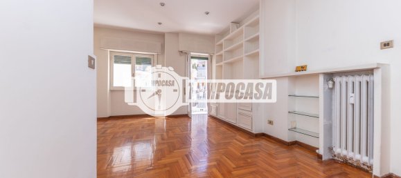 4 rooms Apartment in Rome, Italy No. 258004 7
