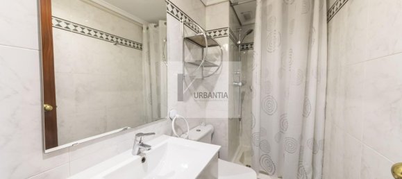 4 غرف نوم شقة في Chartered Community of Navarre, Spain رقم 182367 28