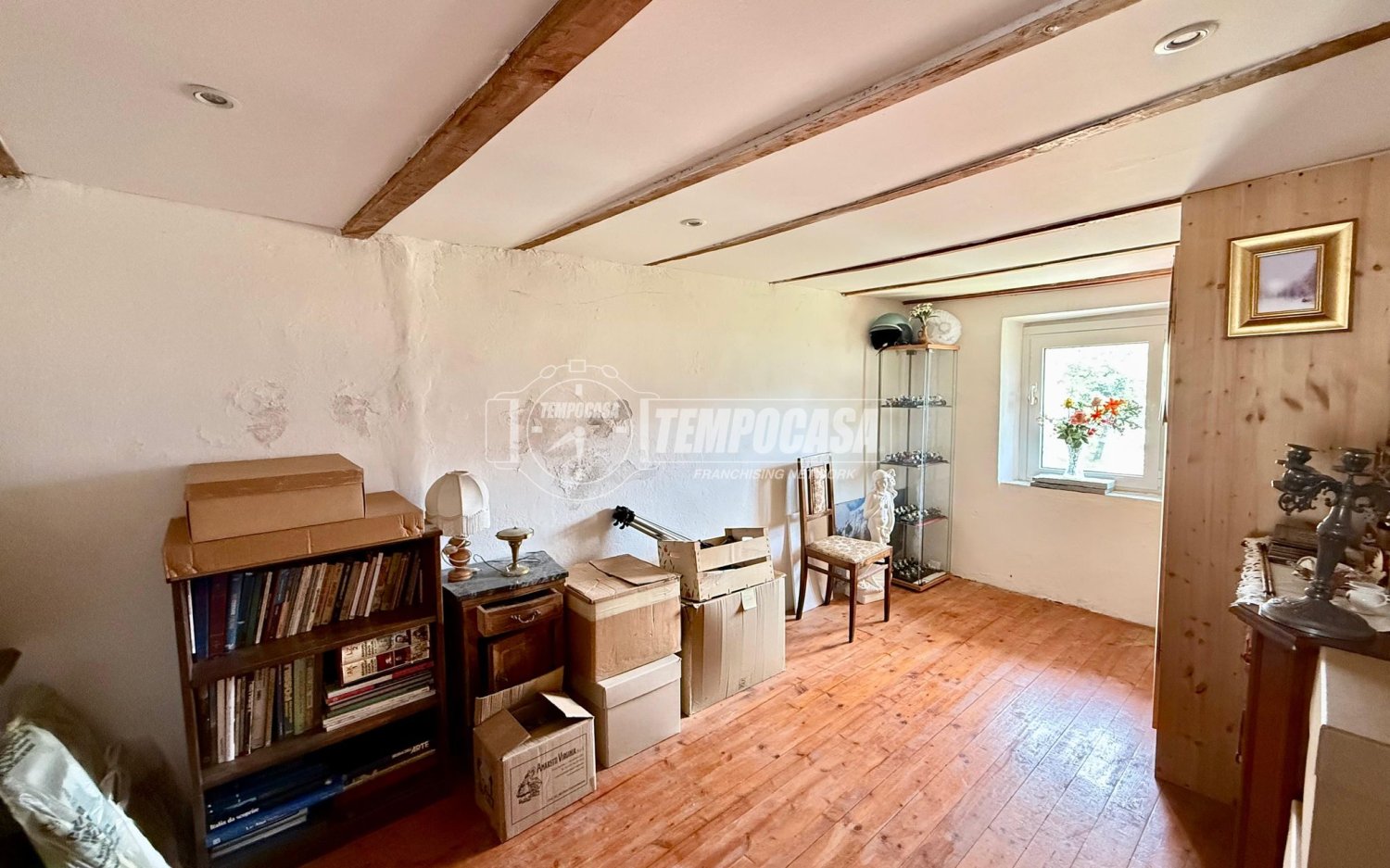 3-salle Maison à Tremezzina, Italy No. 275039