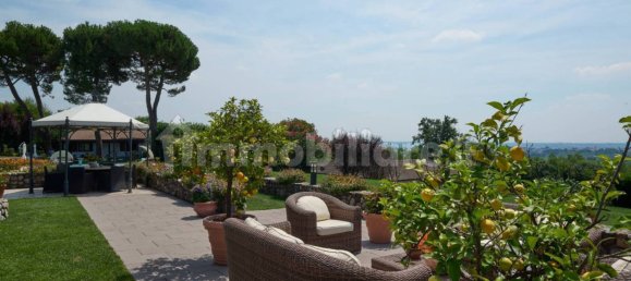 4 bedrooms Villa in Colverde, Italy No. 318000 4