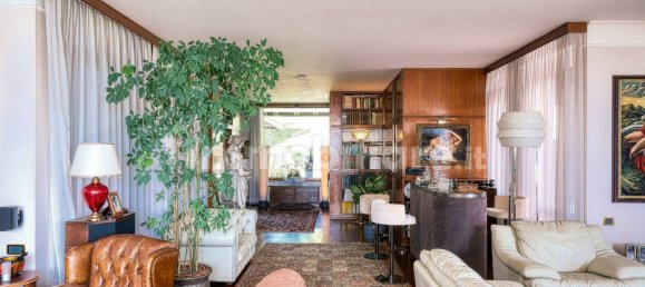 4 bedrooms Villa in Colverde, Italy No. 318000 16