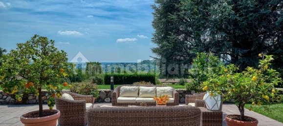 4 bedrooms Villa in Colverde, Italy No. 318000 5