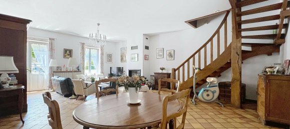 6 bedrooms House in Civrieux, France No. 301331 6