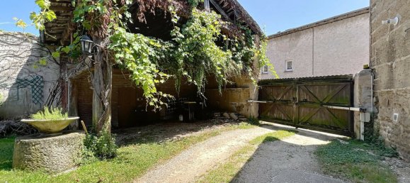 6 bedrooms House in Civrieux, France No. 301331 2