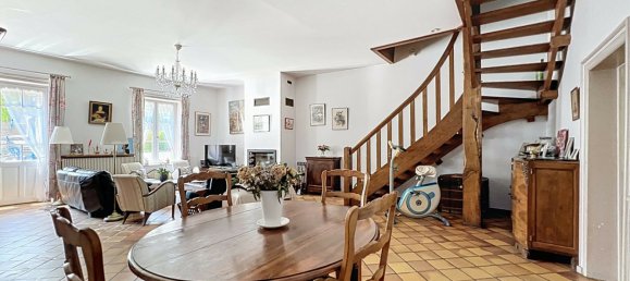 6 bedrooms House in Civrieux, France No. 301331 7