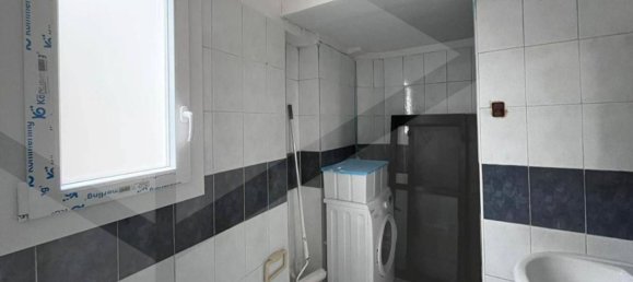 5 rooms Apartment in Ponsacco, Italy No. 26975 8