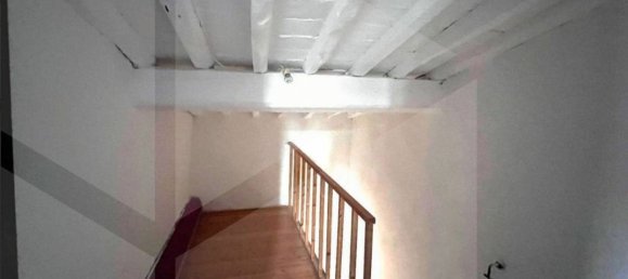 5 rooms Apartment in Ponsacco, Italy No. 26975 15