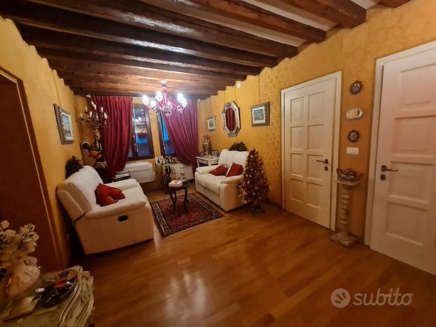 7-salle Appartement à Venice, Italy No. 252131