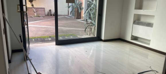 Коммерческая недвижимость с 4 комнатами в Терни, Италия № 174503 9