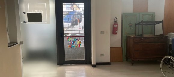 Коммерческая недвижимость с 4 комнатами в Терни, Италия № 174503 13