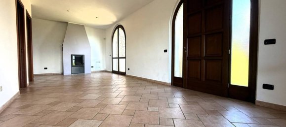 Вилла с 2 спальнями в Бельджирате, Италия № 265037 9