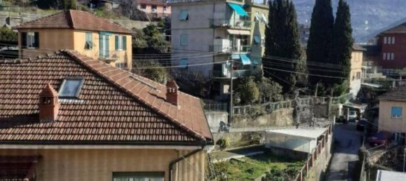 2غرفة شقة في Genoa, Italy رقم 21127 4