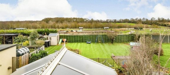 4 bedrooms House in Stevenage, United Kingdom No. 2531 19