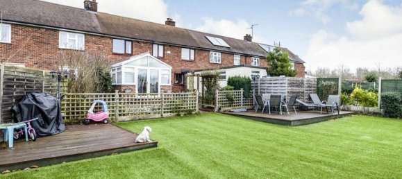 4 bedrooms House in Stevenage, United Kingdom No. 2531 16