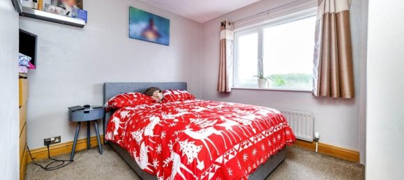 4 bedrooms House in Stevenage, United Kingdom No. 2531 13