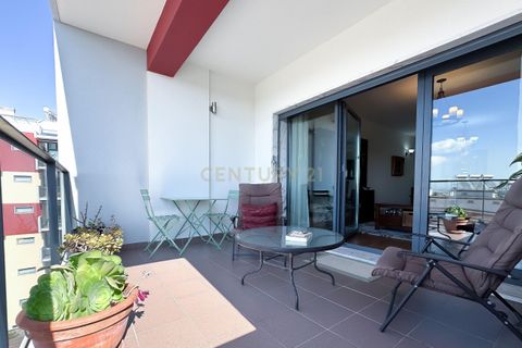 Apartamento de 3 dormitorios en Seixal, Portugal No. 326296