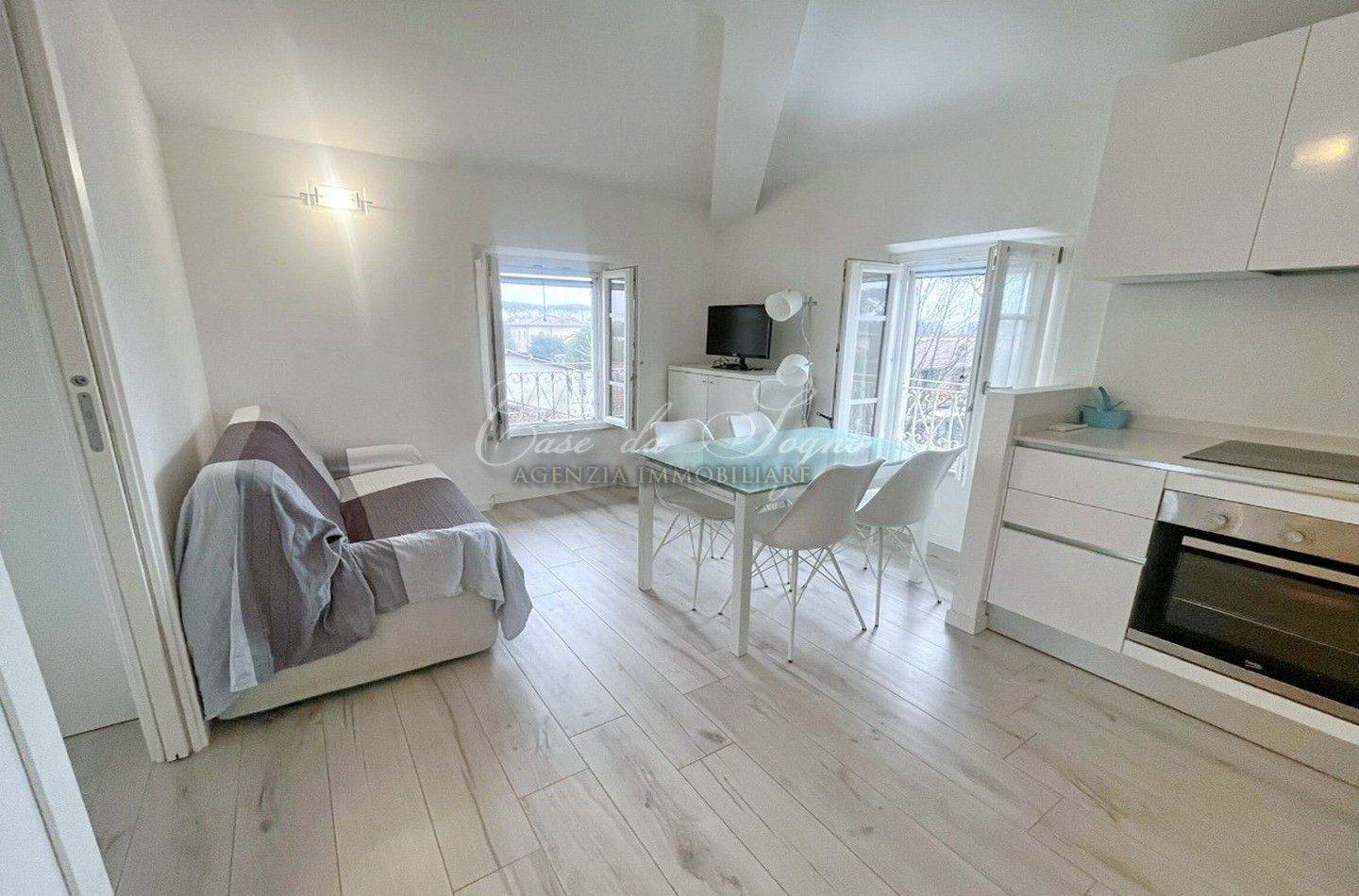 2 bedrooms Apartment in Forte dei Marmi, Italy No. 194557