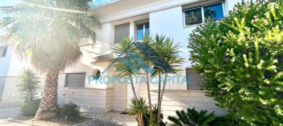 3 bedrooms House in Cascais, Portugal No. 123576 2