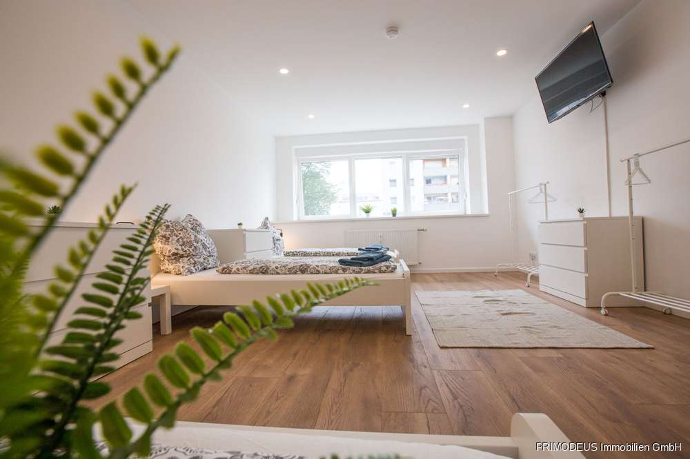 304m² Office in Offenbach, Germany No. 191013