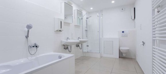 304m² Office in Offenbach, Germany No. 191013 12