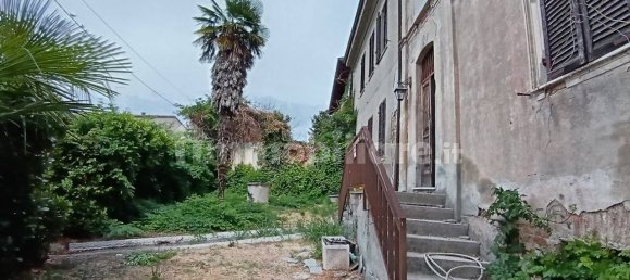 9 chambres Villa à Ziano Piacentino, Italy No. 290290 3