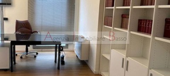 170m² Office in Padua, Italy No. 270683 13