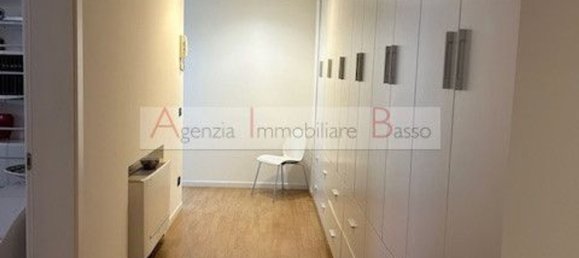 170m² Office in Padua, Italy No. 270683 10