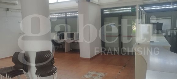 1 room Commercial property in Taranto, Italy No. 351383 4