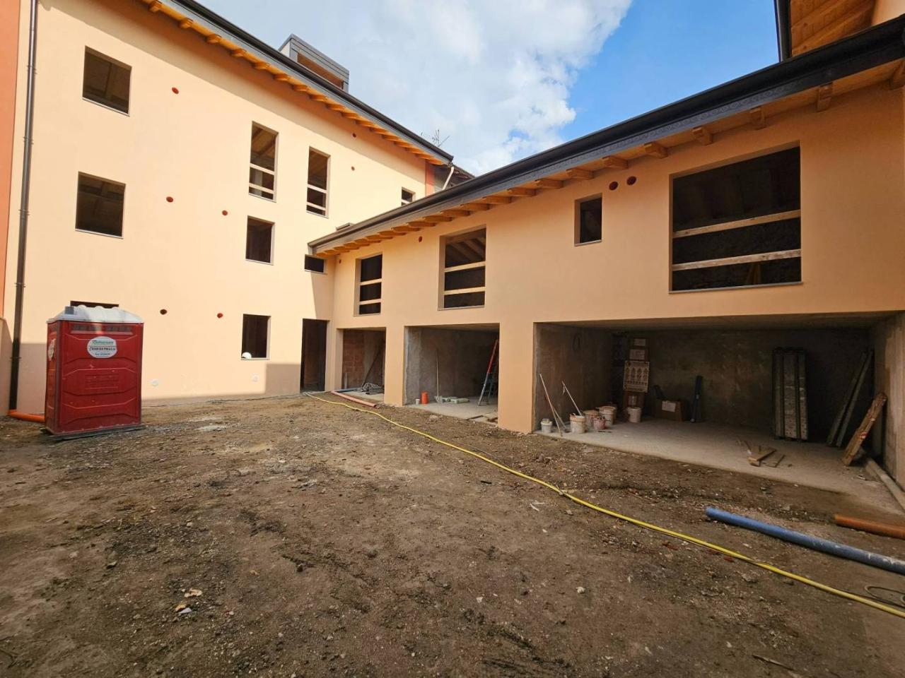 3غرفة شقة في Paladina, Italy رقم 29000