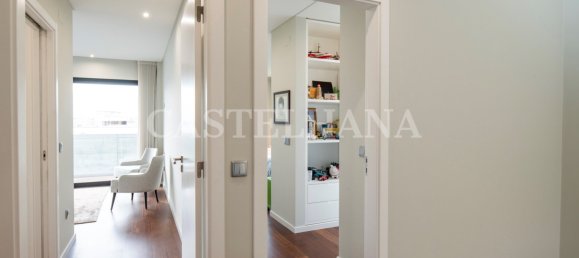 3 bedrooms Villa in Cascais, Portugal No. 109609 18