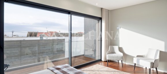 3 bedrooms Villa in Cascais, Portugal No. 109609 13