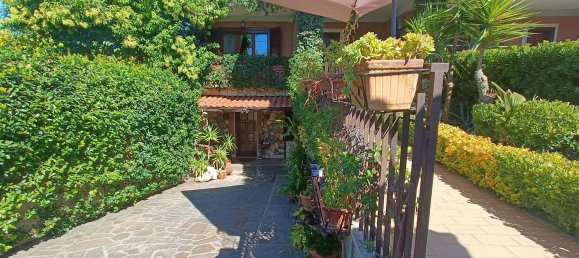 Villa de 6 dormitorios en Guidonia Montecelio, Italy No. 371512 33