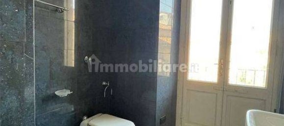4 bedrooms Apartment in Mantua, Italy No. 247042 13
