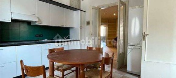 4 bedrooms Apartment in Mantua, Italy No. 247042 7